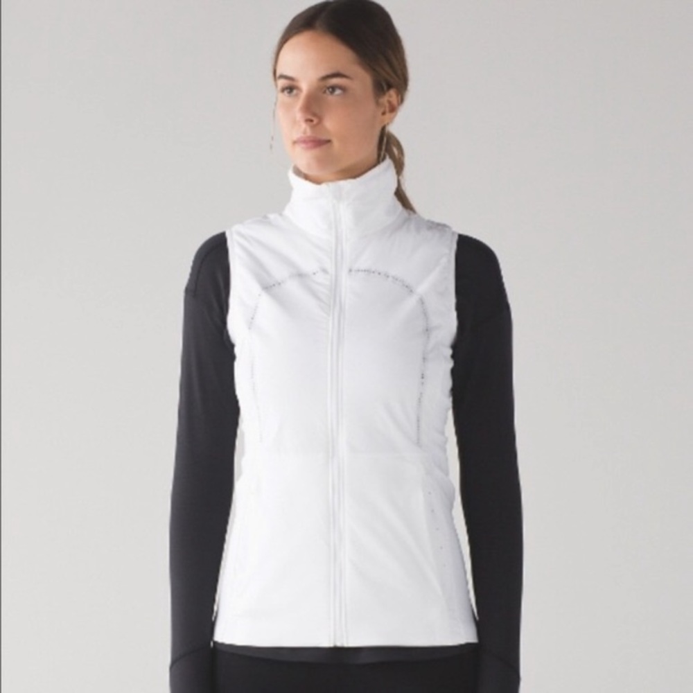 NWOT lululemon white vest size 4
